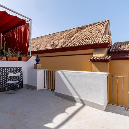 House Sevillana Parking Екстериор снимка