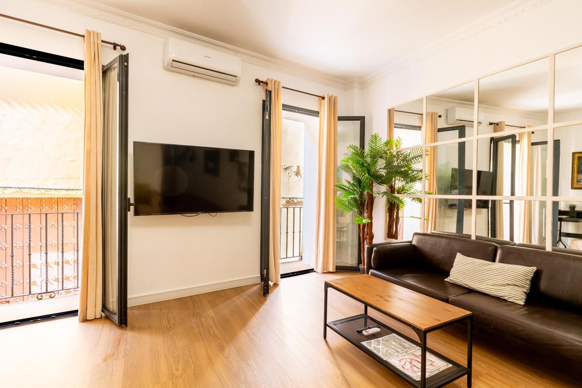 House Sevillana Parking Екстериор снимка
