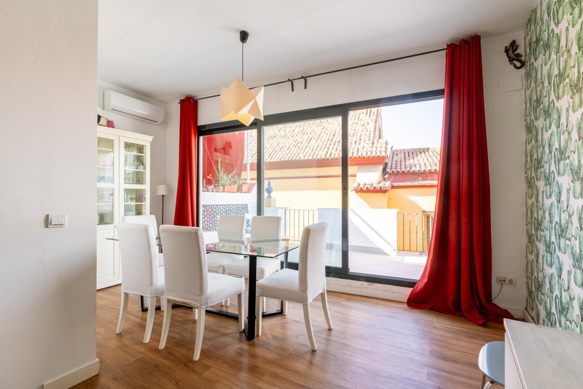 House Sevillana Parking Екстериор снимка