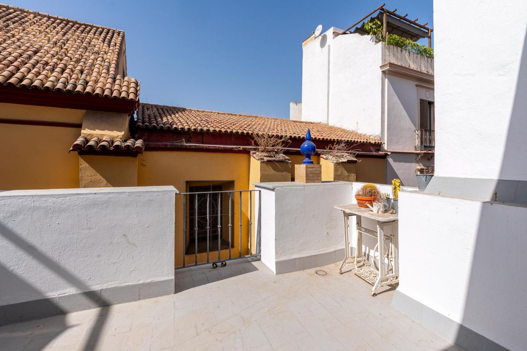 House Sevillana Parking Екстериор снимка