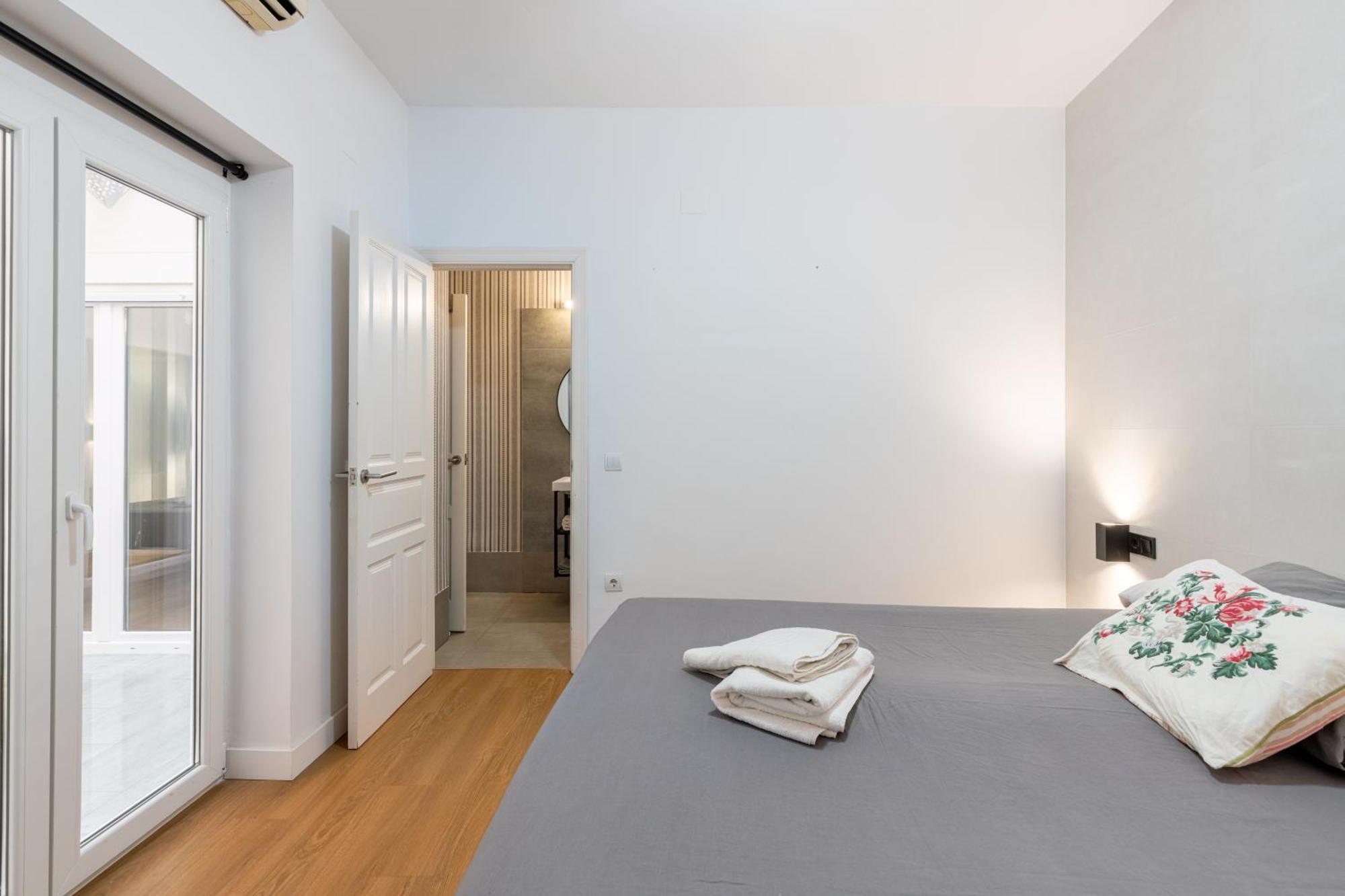 House Sevillana Parking Екстериор снимка