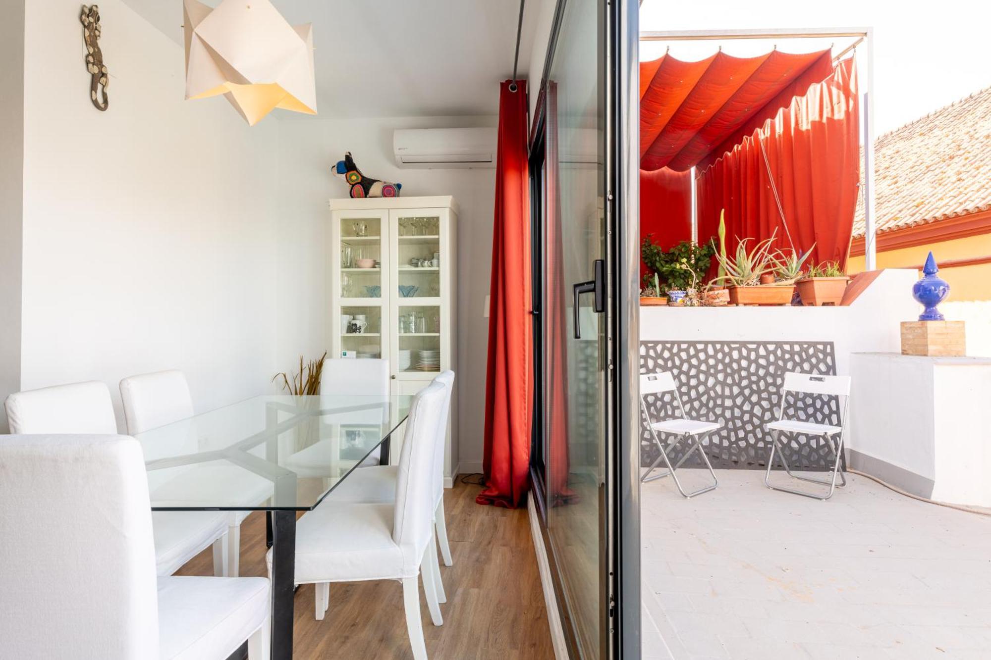 House Sevillana Parking Екстериор снимка