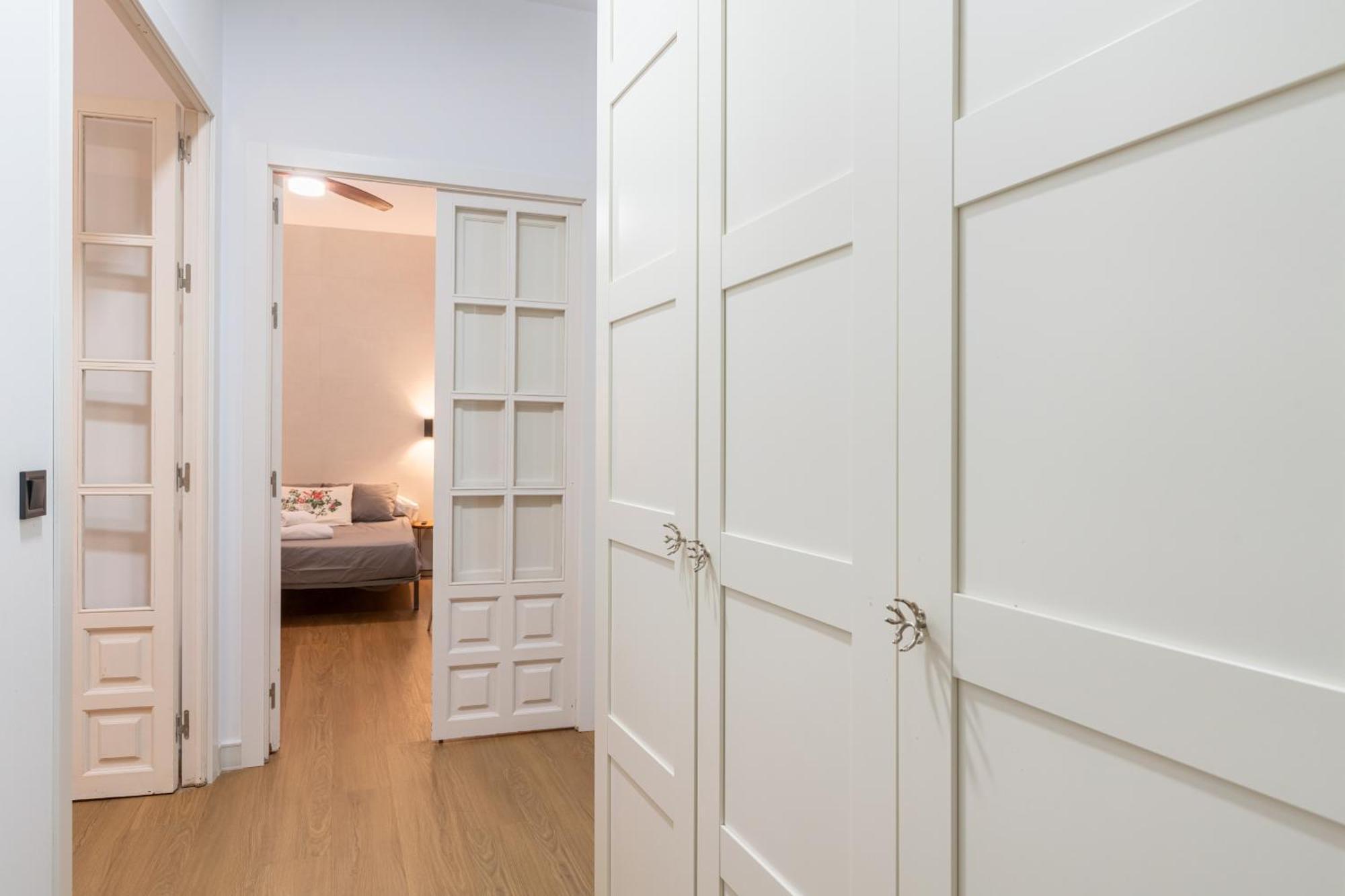 House Sevillana Parking Екстериор снимка