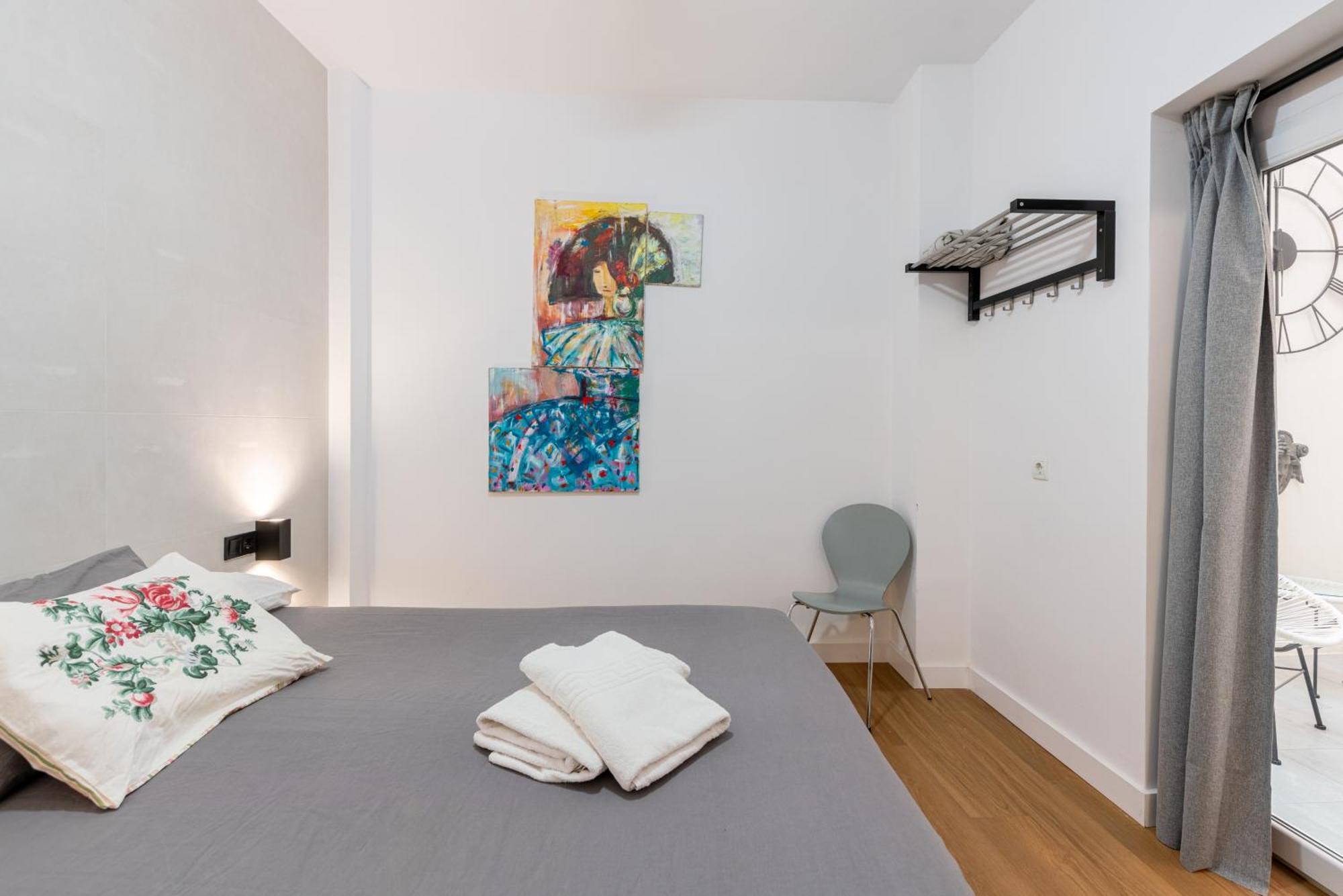 House Sevillana Parking Екстериор снимка