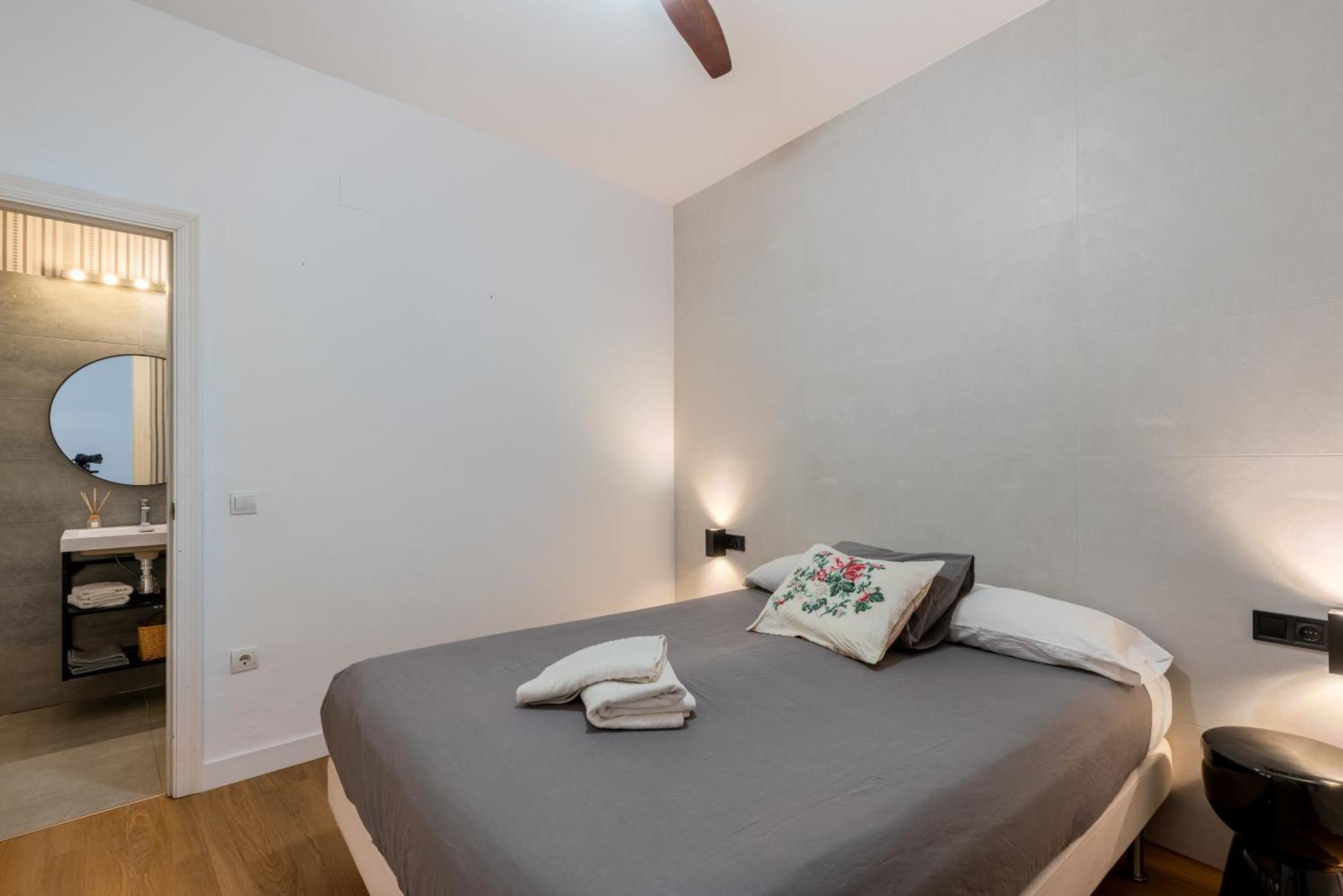 House Sevillana Parking Екстериор снимка