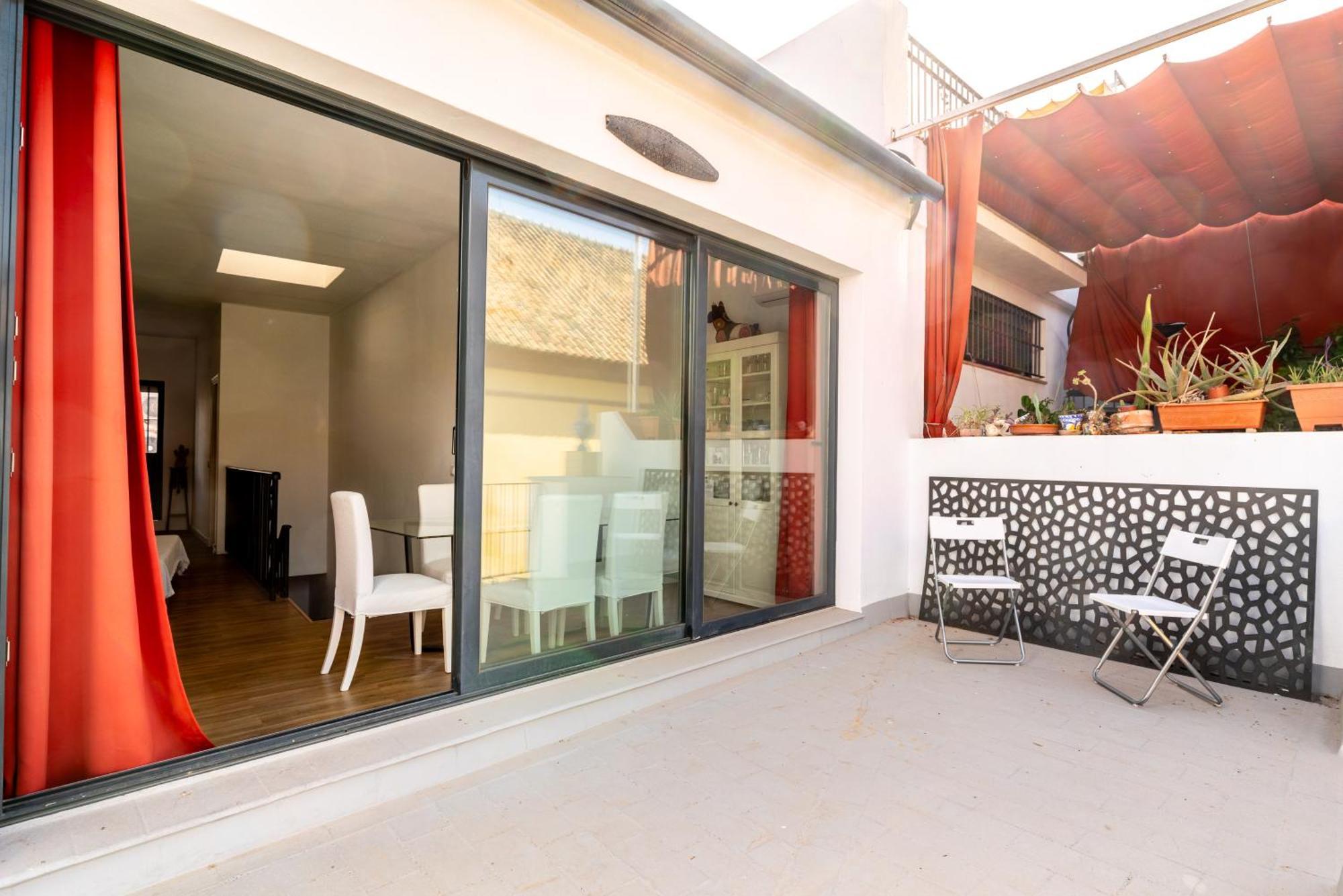 House Sevillana Parking Екстериор снимка