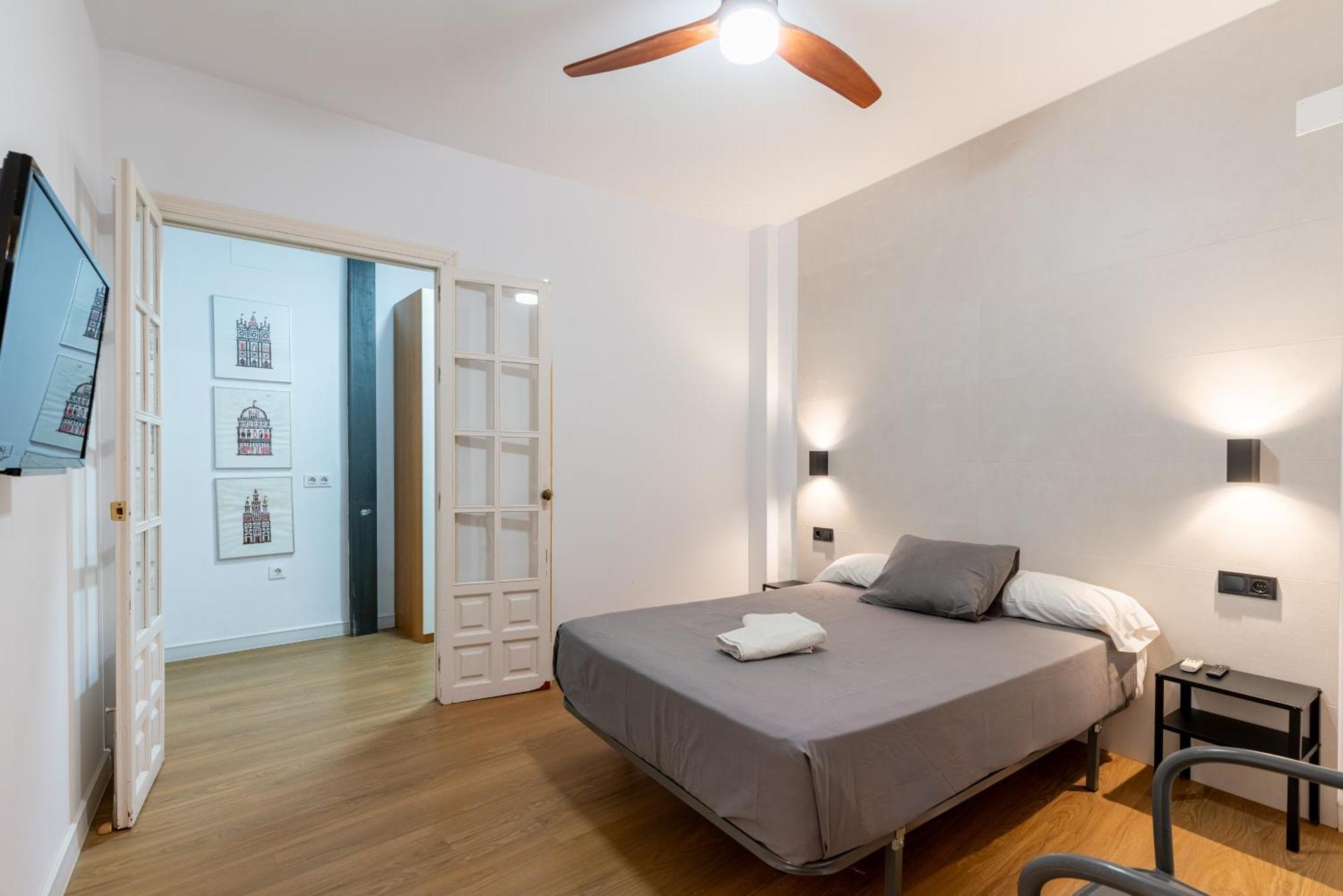 House Sevillana Parking Екстериор снимка